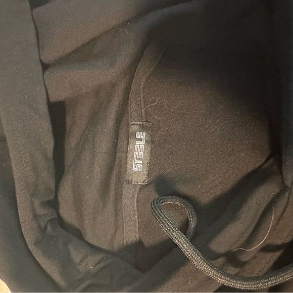 ST33LE sleeveless hoodie - Picture 3 of 3